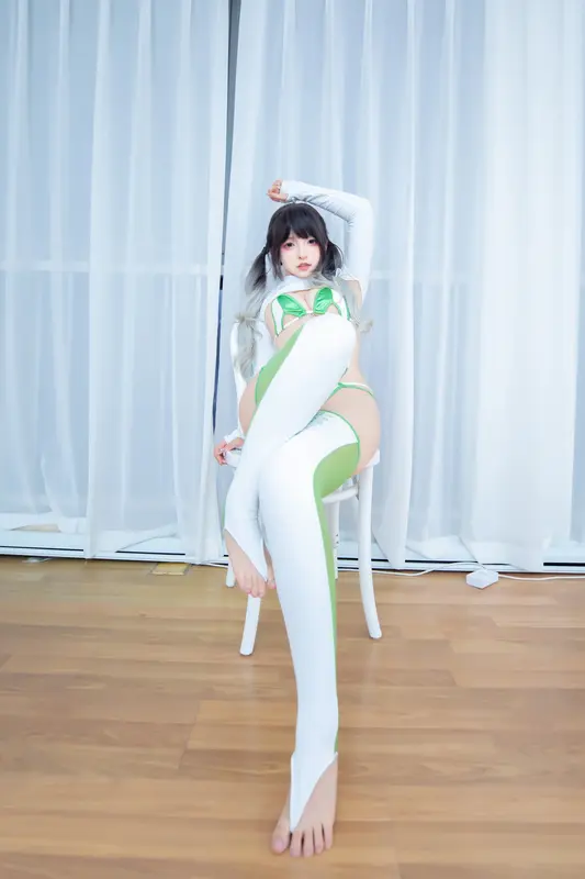 赛车女郎 - 神楽坂真冬